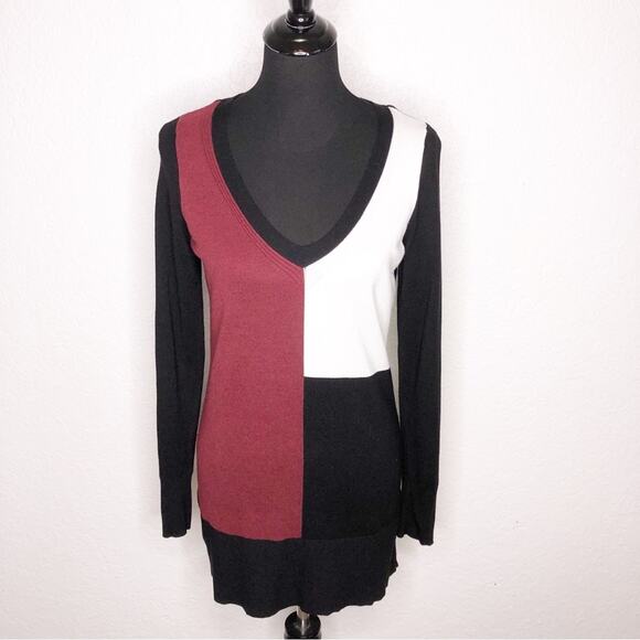 WHBM black white red color block v neck tunic sweater size Small - Picture 1 of 14